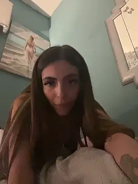 Snapshot of RoseyMae chatting on September 11, 2025, 8:31 pm RoseyMae online show from September 11, 2025, 8:31 pm