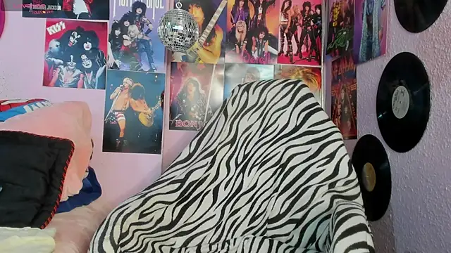 Avril Maria online show from November 7, 2025, 12:26 am