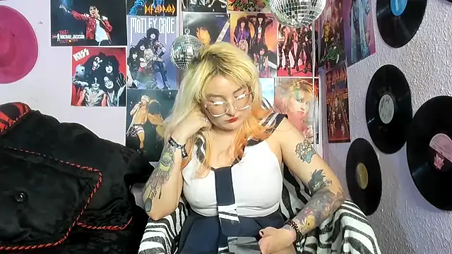 Avril Maria online show from April 1, 2026, 7:44 pm