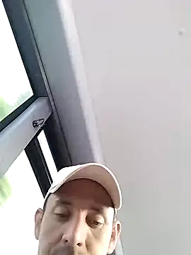 JuanD vero online show from October 14, 2025, 3:23 pm