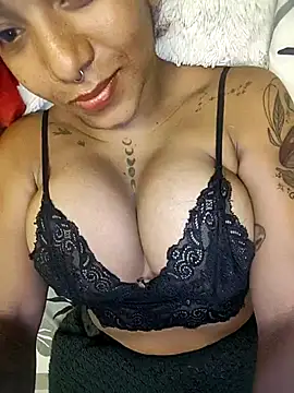 Snapshot of kdfoxxx chatting on October 2, 2025, 11:24 am kdfoxxx online show from October 2, 2025, 11:24 am