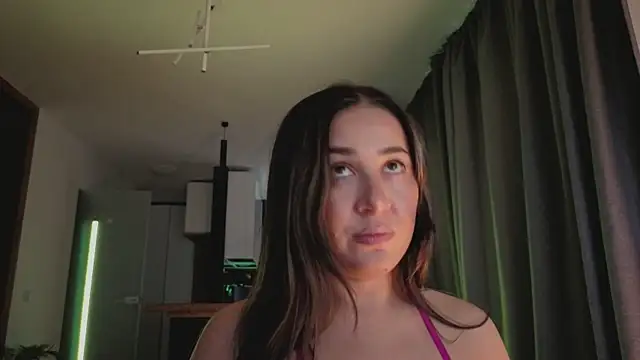 NataliaPrince1 online show from April 5, 2026, 5:08 pm