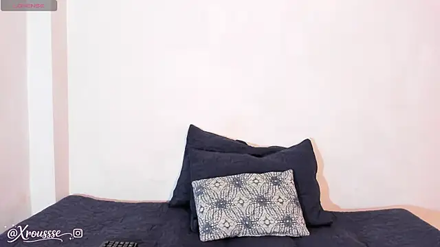 Lia Rousse0 online show from March 13, 2026, 8:03 pm