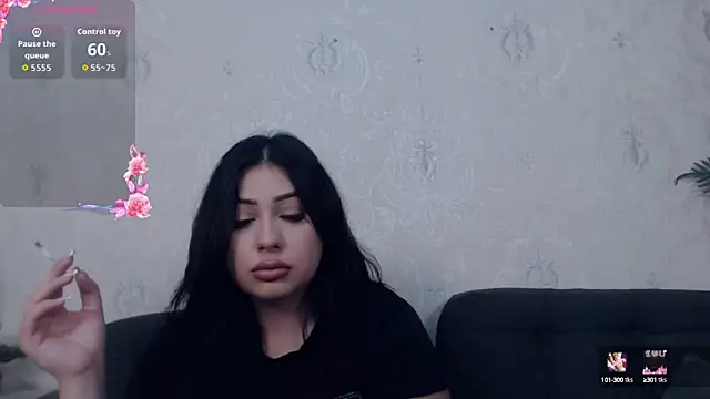 Snapshot of AnaysDivine chatting on September 24, 2025, 3:13 am AnaysDivine online show from September 24, 2025, 3:13 am