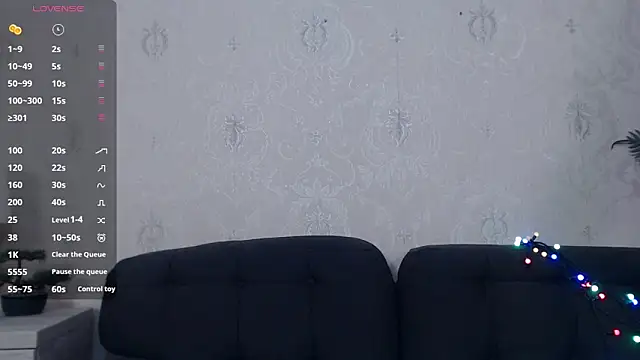 Snapshot of AnaysDivine chatting on October 12, 2025, 3:08 am AnaysDivine online show from October 12, 2025, 3:08 am