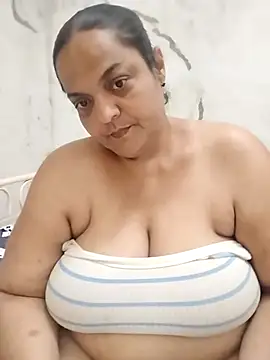 Snapshot of Vydinha chatting on September 26, 2025, 9:21 pm Vydinha online show from September 26, 2025, 9:21 pm