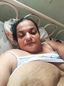 Snapshot of Vydinha chatting on October 31, 2025, 10:56 am Vydinha online show from October 31, 2025, 10:56 am