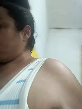 Snapshot of Vydinha chatting on September 18, 2025, 11:30 pm Vydinha online show from September 18, 2025, 11:30 pm