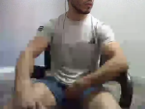 Snapshot of ahmedluxor1 chatting on October 14, 2025, 10:38 am ahmedluxor1 online show from October 14, 2025, 10:38 am