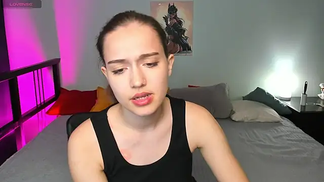 Snapshot of Alisa__Kelly chatting on October 22, 2025, 1:49 am Alisa  Kelly online show from October 22, 2025, 1:49 am