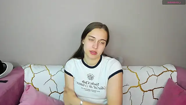 Snapshot of Alisa__Kelly chatting on October 20, 2025, 12:45 am Alisa  Kelly online show from October 20, 2025, 12:45 am