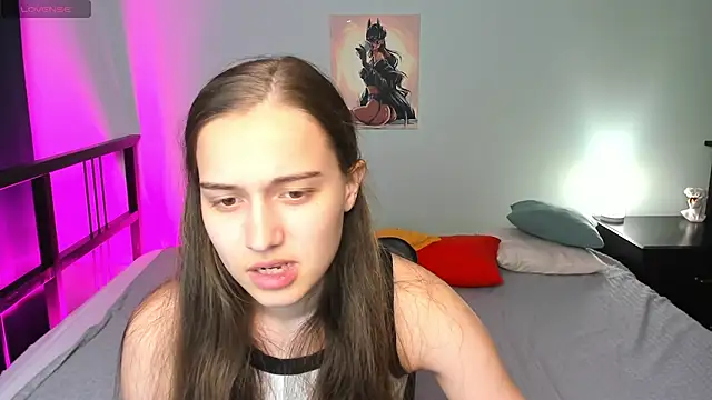 Snapshot of Alisa__Kelly chatting on October 21, 2025, 1:27 am Alisa  Kelly online show from October 21, 2025, 1:27 am