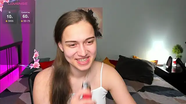 Snapshot of Alisa__Kelly chatting on October 25, 2025, 12:43 am Alisa  Kelly online show from October 25, 2025, 12:43 am