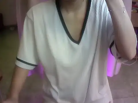 Snapshot of Linngao chatting on October 13, 2025, 9:22 am Linngao online show from October 13, 2025, 9:22 am