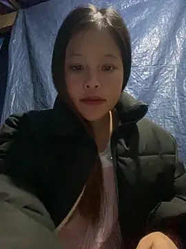 O o UwU o O online show from December 15, 2025, 1:55 am