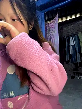 O o UwU o O online show from November 4, 2025, 2:26 am