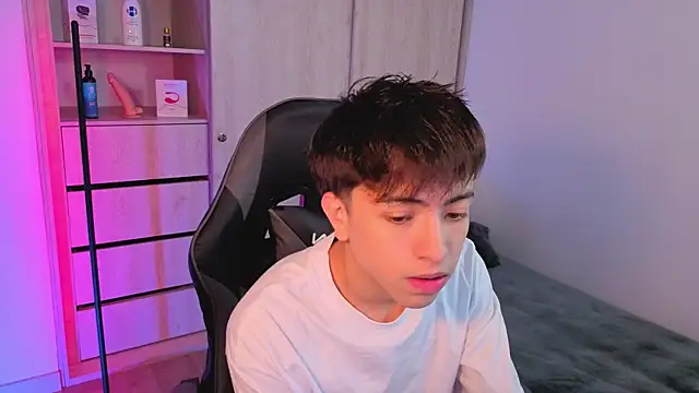 Snapshot of onlinenico chatting on September 23, 2025, 6:59 pm onlinenico online show from September 23, 2025, 6:59 pm