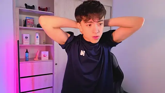 Snapshot of onlinenico chatting on September 22, 2025, 7:09 pm onlinenico online show from September 22, 2025, 7:09 pm