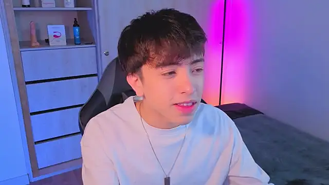 Snapshot of onlinenico chatting on October 11, 2025, 8:10 pm onlinenico online show from October 11, 2025, 8:10 pm