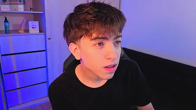 Snapshot of onlinenico chatting on September 24, 2025, 7:42 pm onlinenico online show from September 24, 2025, 7:42 pm