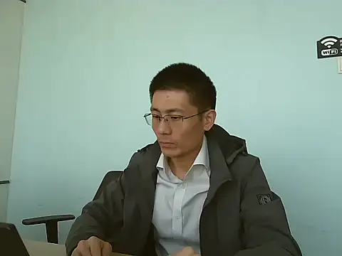 miniyellower online show from November 21, 2025, 6:12 am