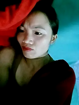 ngan-cute online show from November 1, 2025, 4:12 pm