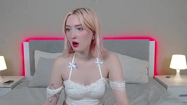 Snapshot of MarianeSun chatting on May 19, 2026, 4:08 am MarianeSun online show from May 19, 2026, 4:08 am