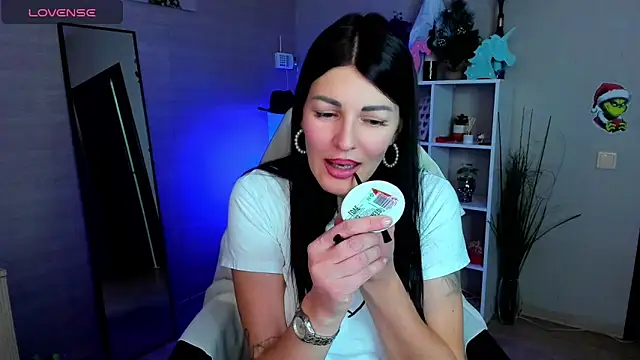 O1d Lady online show from December 18, 2025, 8:08 am