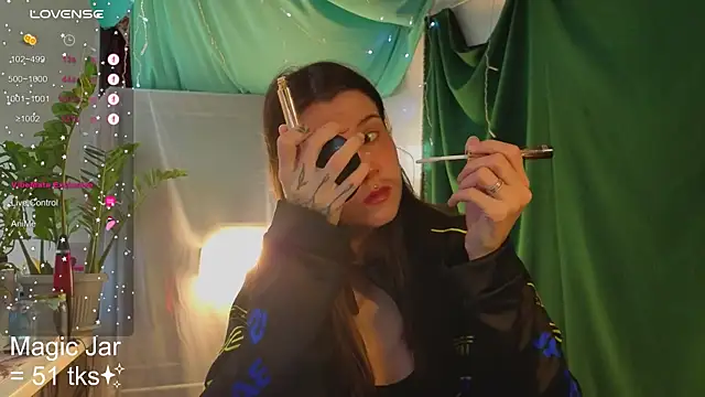 HoneyLem0n online show from September 19, 2025, 4:16 am