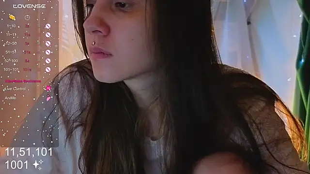 HoneyLem0n online show from October 26, 2025, 3:40 am