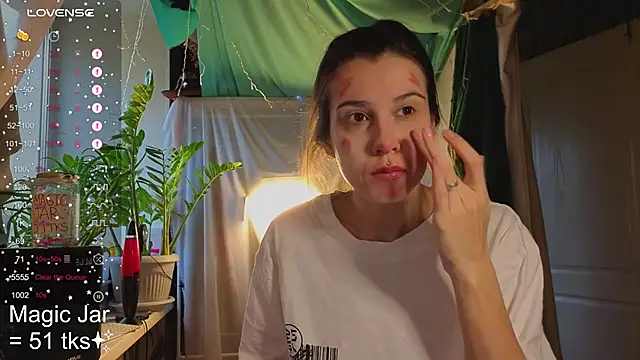 HoneyLem0n online show from September 27, 2025, 3:45 am