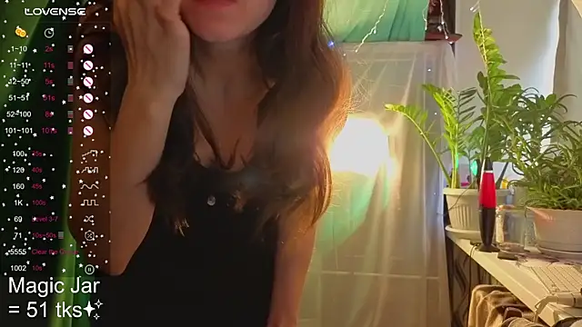 HoneyLem0n online show from September 25, 2025, 4:07 am