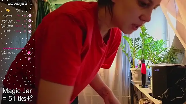 HoneyLem0n online show from September 26, 2025, 3:35 am