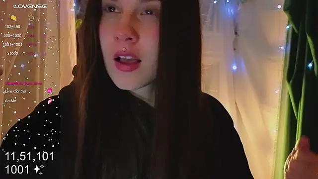 HoneyLem0n online show from October 26, 2025, 3:45 pm