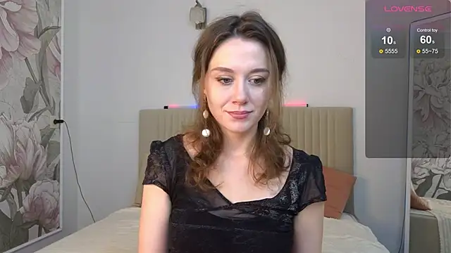 Snapshot of SkyHelen chatting on September 29, 2025, 4:52 am SkyHelen online show from September 29, 2025, 4:52 am