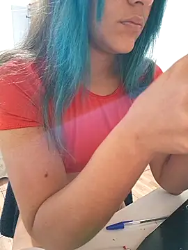 euahotmarii20 online show from October 5, 2025, 4:03 am