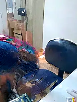 euahotmarii20 online show from September 19, 2025, 4:05 am