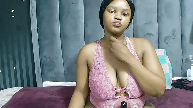 SexyBaddieXXX online show from October 30, 2025, 9:01 pm