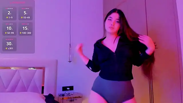 yummmymommy online show from September 18, 2025, 12:19 pm