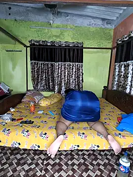 Snapshot of Smile-quien chatting on September 25, 2025, 4:35 pm Smile-quien online show from September 25, 2025, 4:35 pm