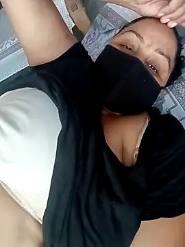 Rakhi sawant143 online show from September 20, 2025, 7:13 am