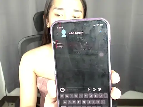 Snapshot of CARABELLS chatting on October 30, 2025, 8:23 am CARABELLS online show from October 30, 2025, 8:23 am