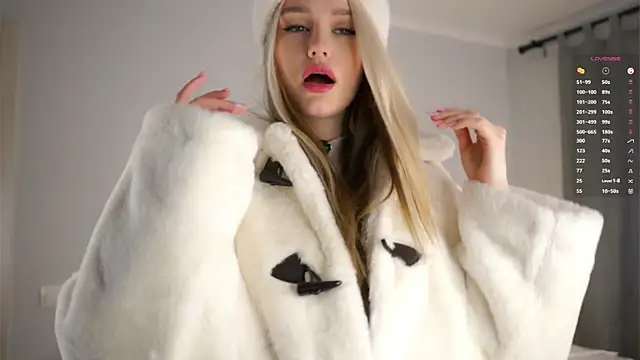 Snapshot of CherieSprinzl chatting on October 28, 2025, 6:01 am CherieSprinzl online show from October 28, 2025, 6:01 am