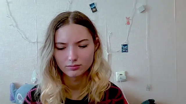 Snapshot of _kikiclark__ chatting on October 4, 2025, 9:00 am kikiclark online show from October 4, 2025, 9:00 am