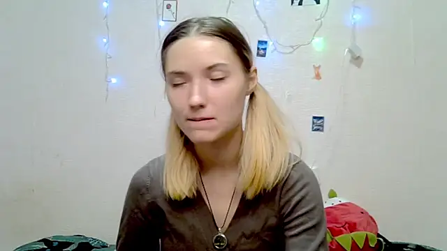 Snapshot of _kikiclark__ chatting on September 20, 2025, 8:47 pm kikiclark online show from September 20, 2025, 8:47 pm