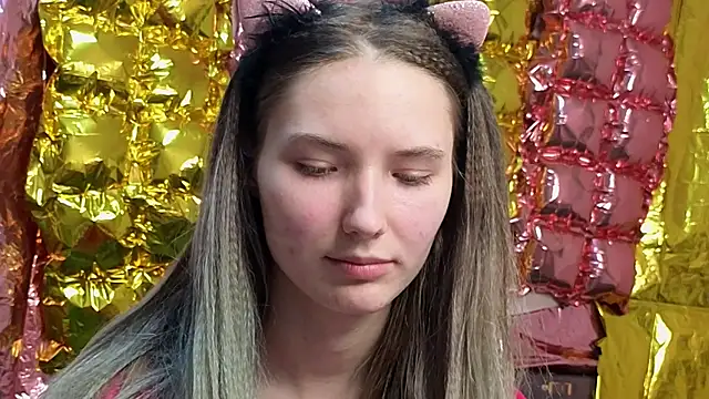Snapshot of _kikiclark__ chatting on April 21, 2026, 8:26 pm kikiclark online show from April 21, 2026, 8:26 pm