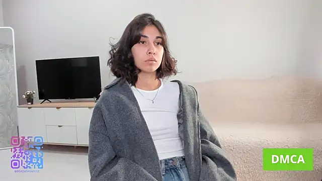 MeiFrock online show from September 25, 2025, 4:35 pm