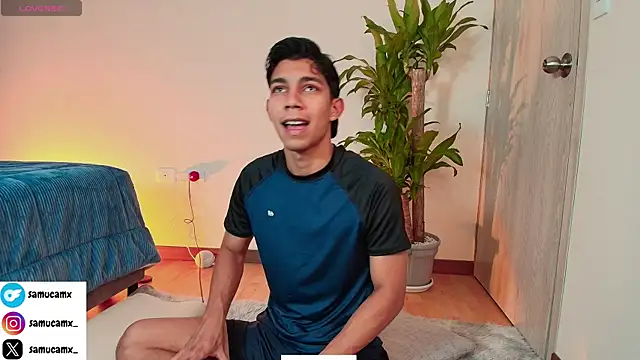 samucamx  online show from September 29, 2025, 12:06 am