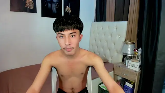 xxxhugecocktwinkxxx online show from November 27, 2025, 4:18 pm