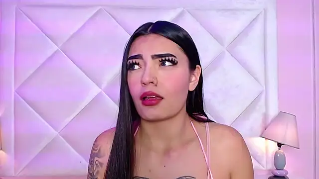 Snapshot of Miaa_Smithh__ chatting on October 9, 2025, 11:44 am Miaa Smithh online show from October 9, 2025, 11:44 am